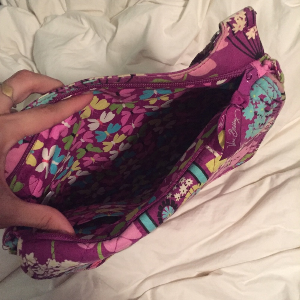 Vera Bradley messenger tote - Picture 4 of 5